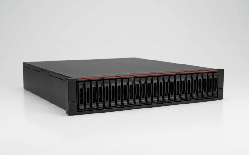 QUASAR 100 TB All-Flash NVMe AI Storage